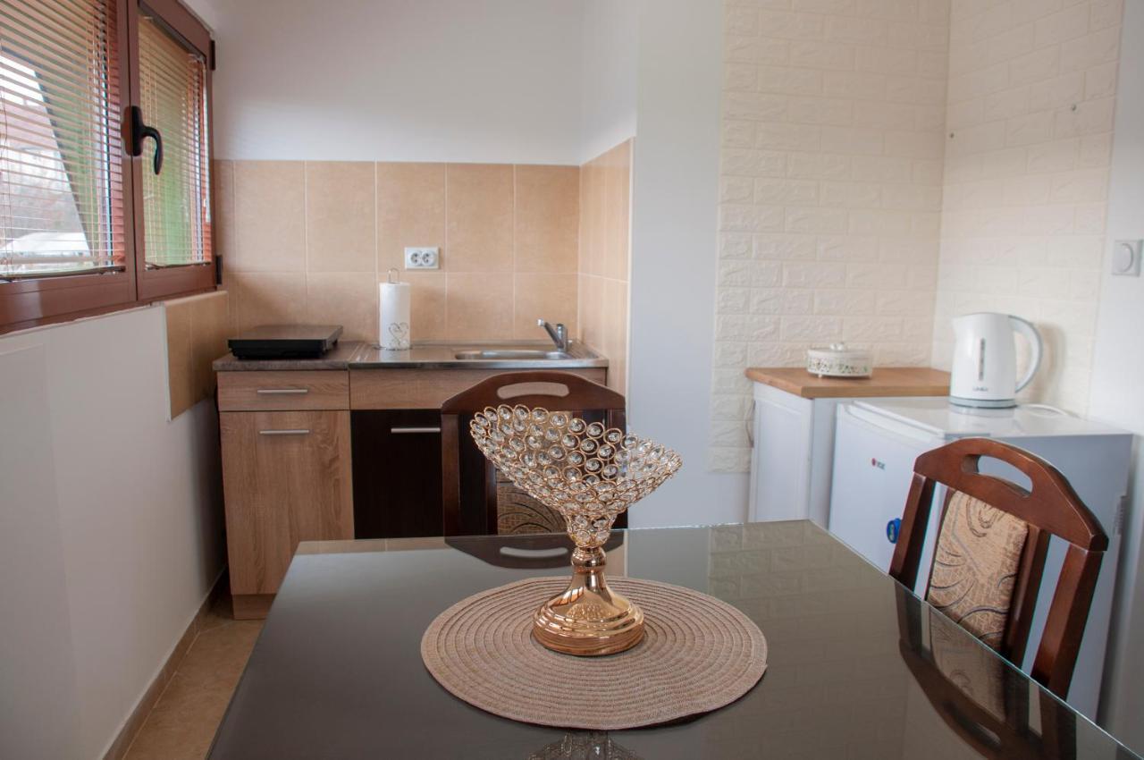 Apartmani Suncica Vrnjačka Banja Екстериор снимка